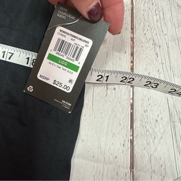 NWT womens under armour sleeveless team tech shirt activewear loose fit - Picture 16 of 16